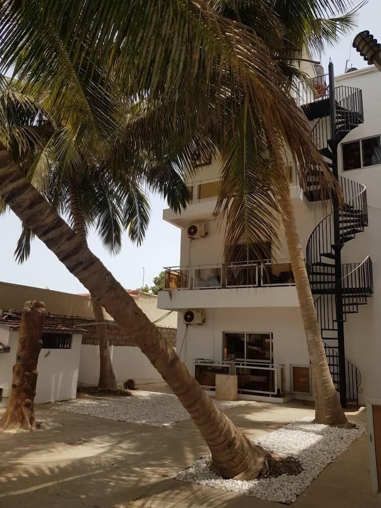 Wavecrest Hotel 12/12
