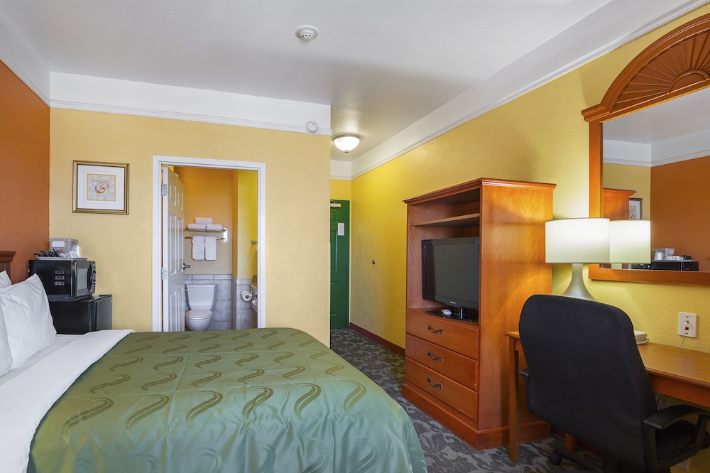 Hyatt Select Galveston Beachfront 12/43