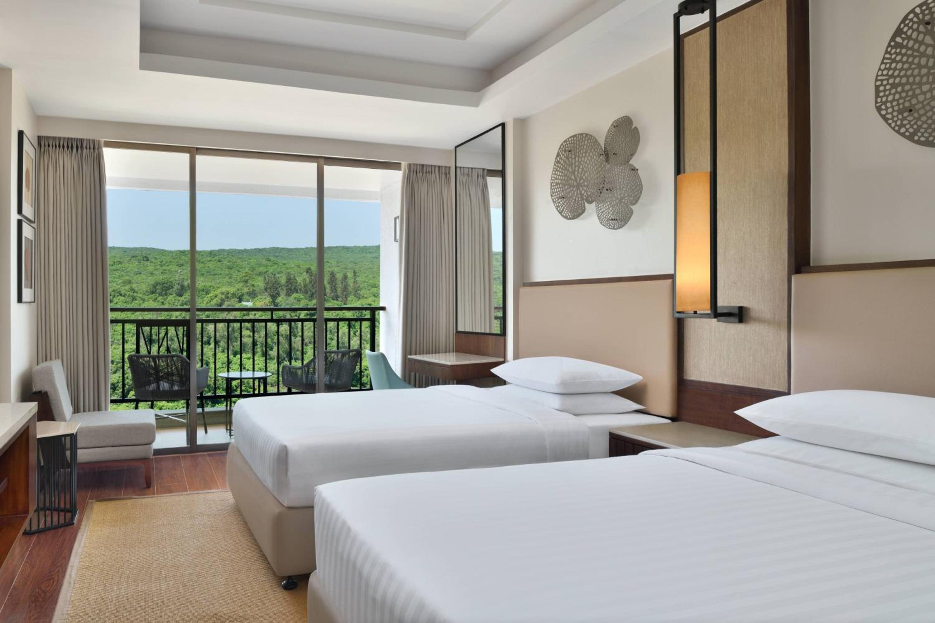 Room, Twin Beds, Valley View, Balcony