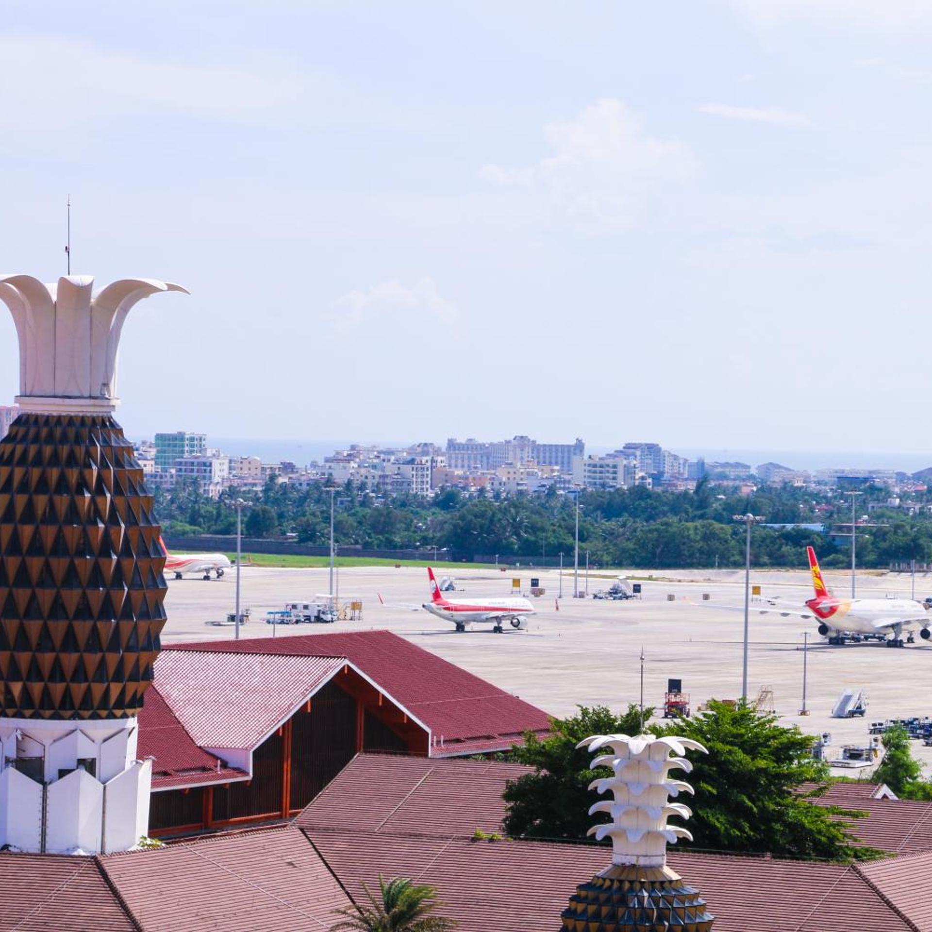 Sanya Phoenix Airport Hotel 81/86