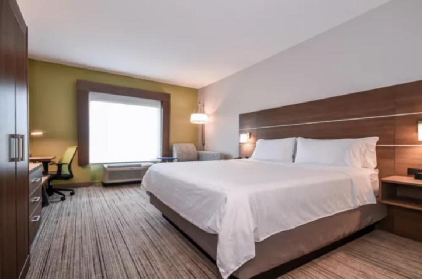 Suite, King Bed