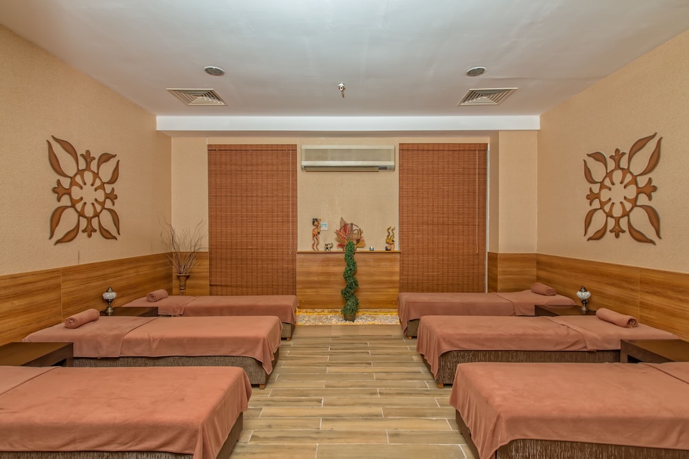 Royal Atlantis Resort Spa 51/69