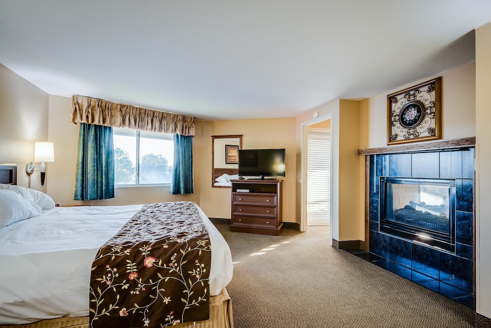Quality Inn & Suites Black River Falls I-94 24/52