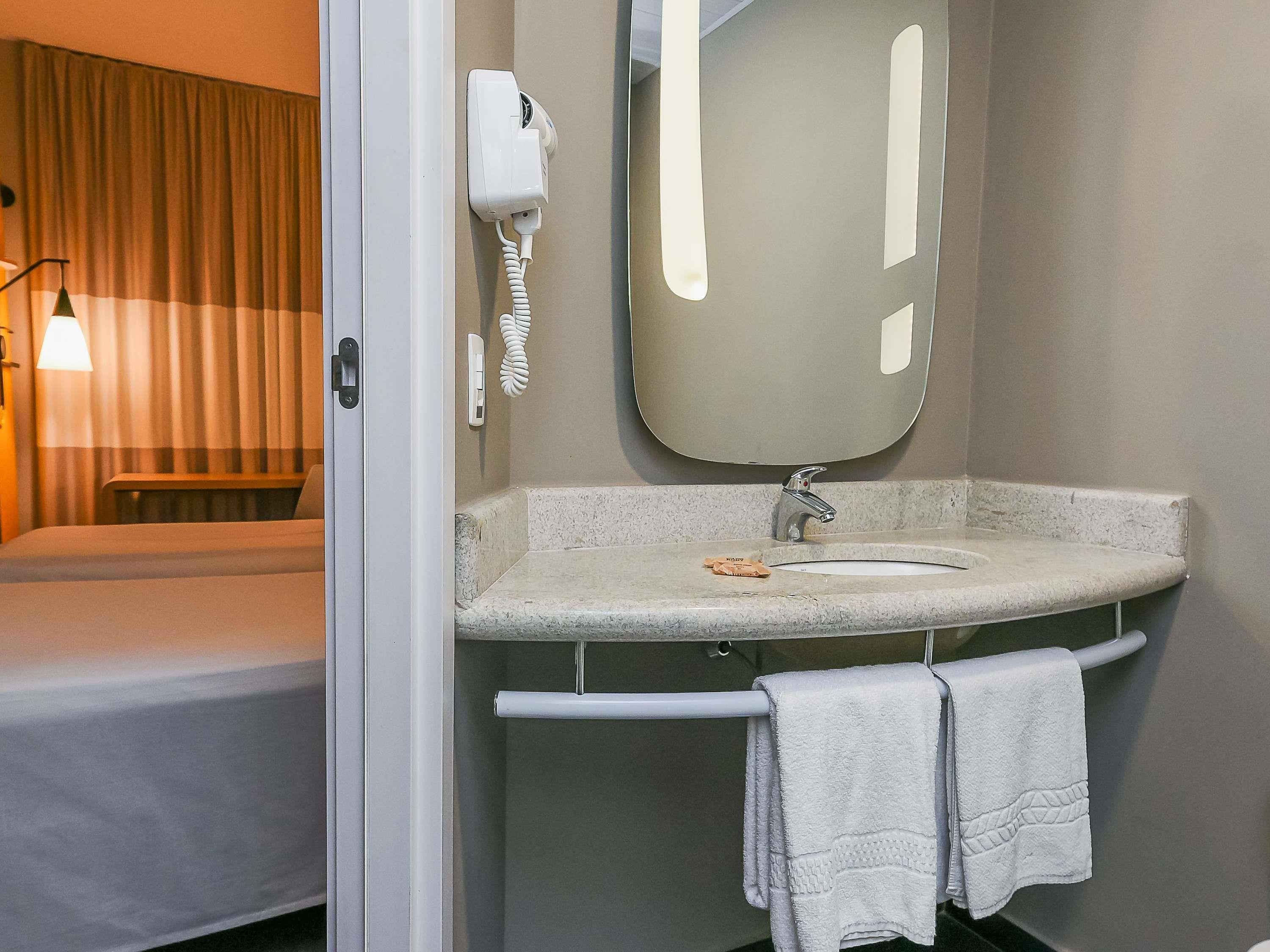 غرفة قياسية بسريرين منفصلين، Ibis Jacarei 7/7