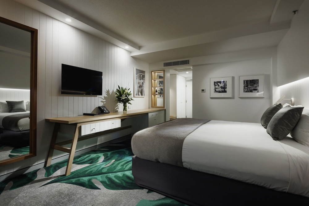 Resort, King Bed, Ocean View, The Ville Resort - Casino 2/4