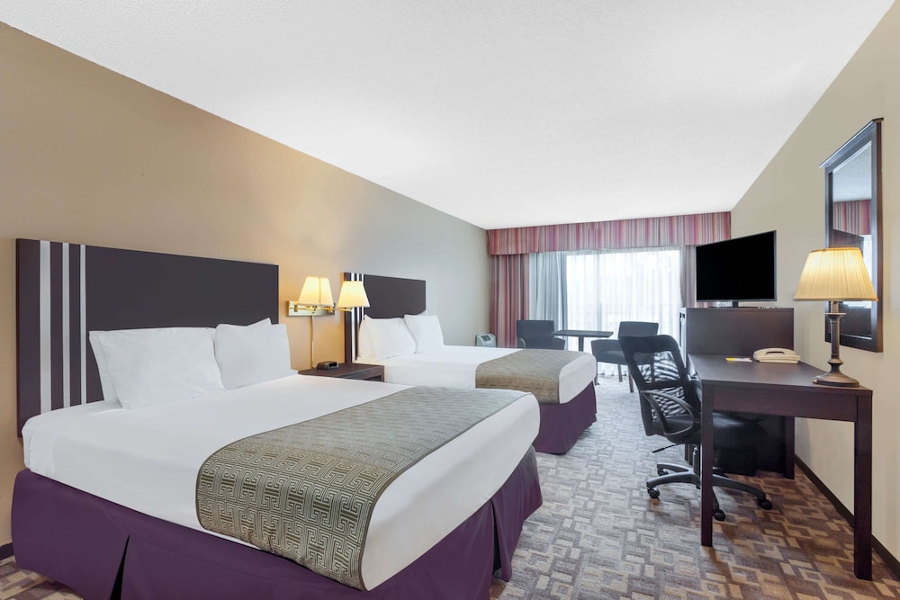 Days Inn by Wyndham Bellingham 8/18