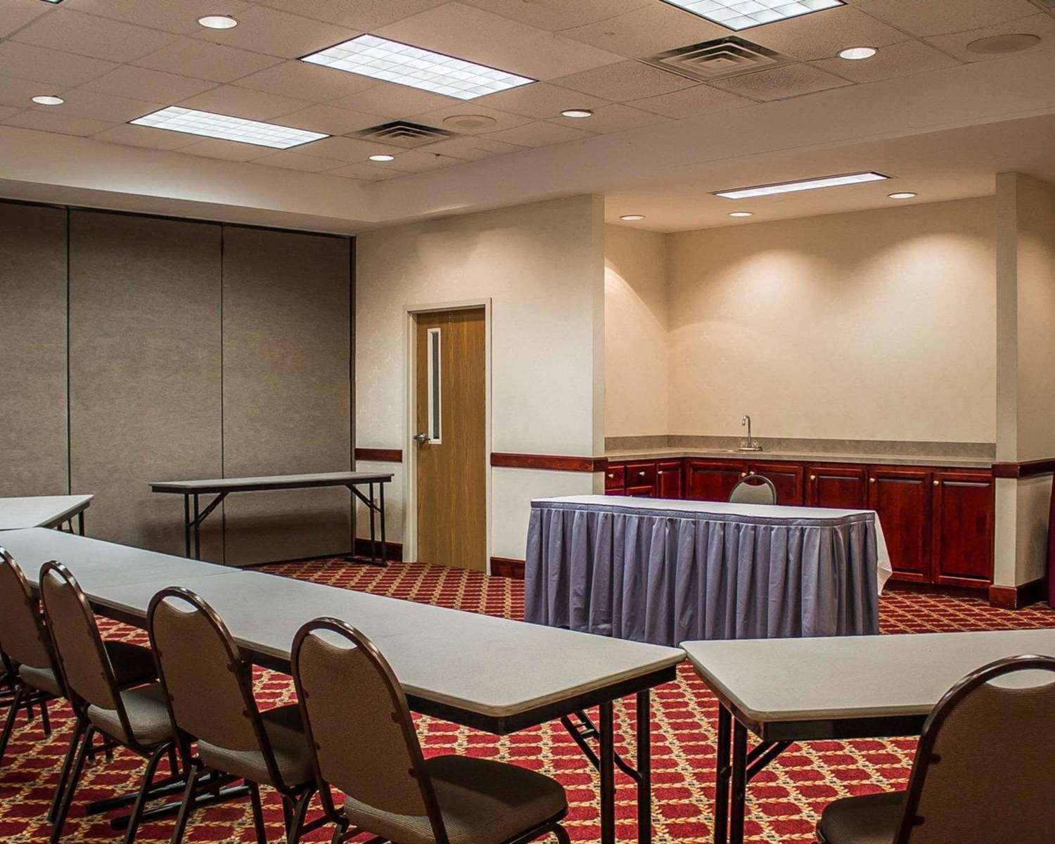 Quality Inn Suites Bellville Mansfield 23/27