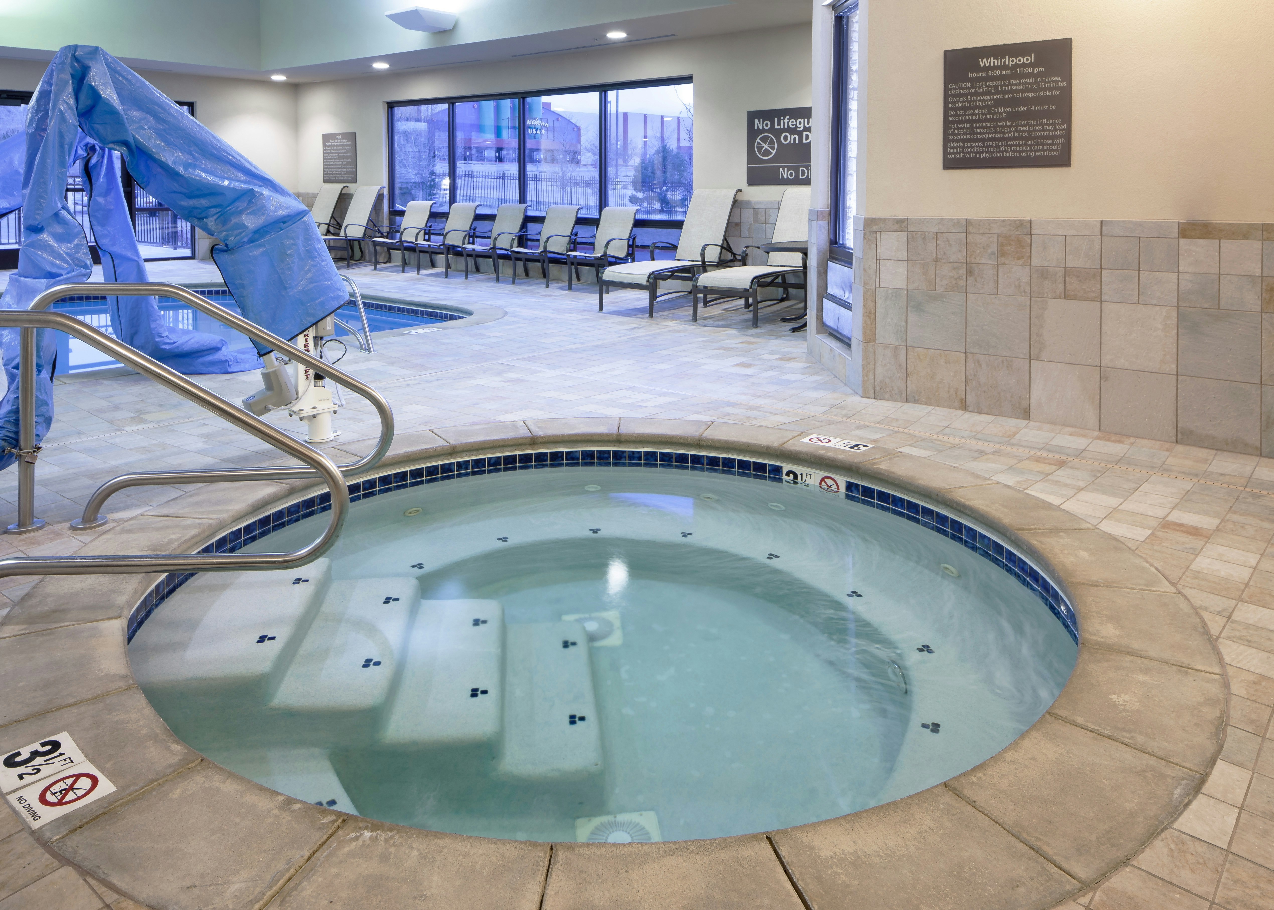 Hampton Inn & Suites Colorado Springs/I-25 South 28/62