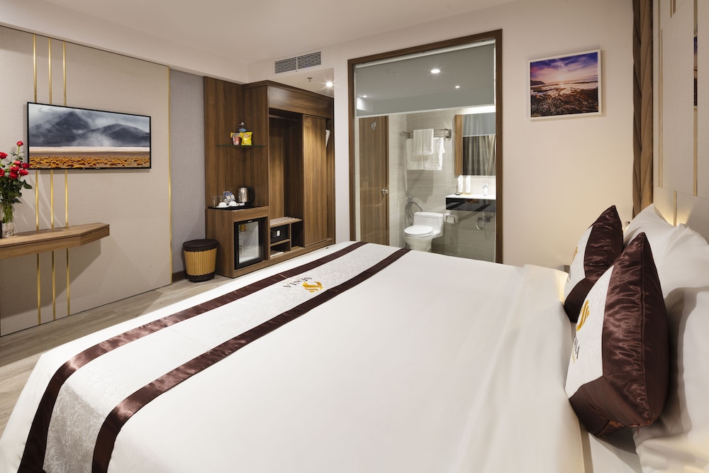 Senia Hotel 12/50