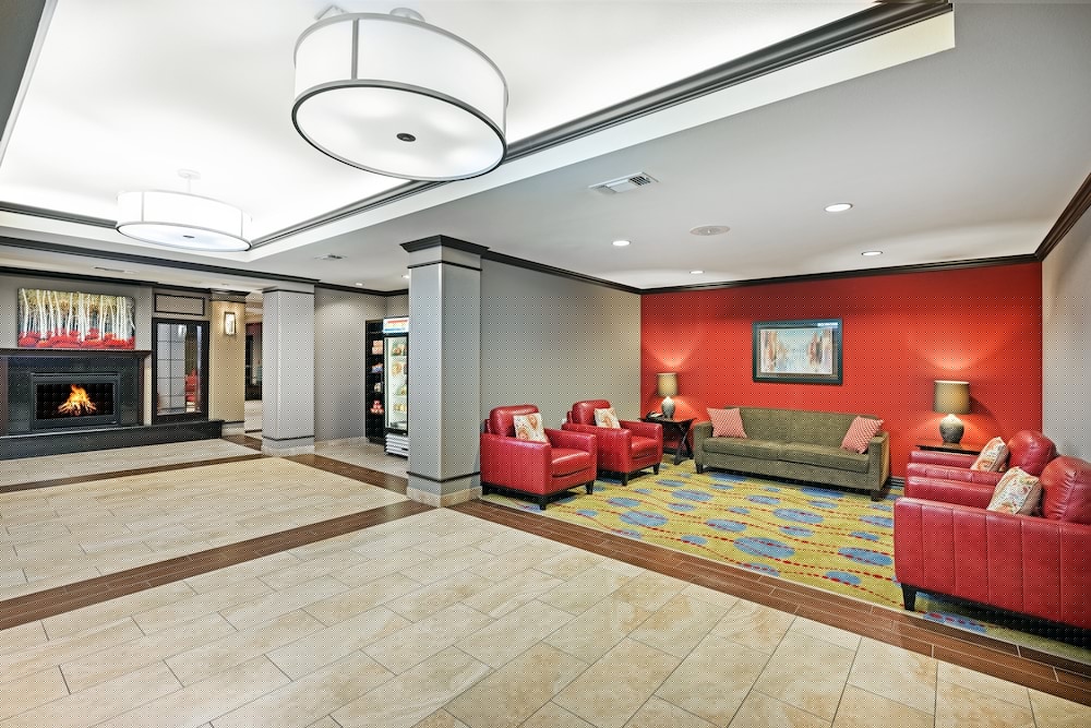 Holiday Inn Express Suites Floresville 14/58