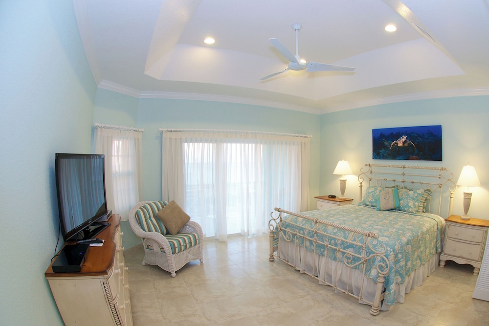 3 Bedrooms, Condo, Premium, Twin Beds, 2 King Beds, Murphy Bed, Ocean View, Pool Side