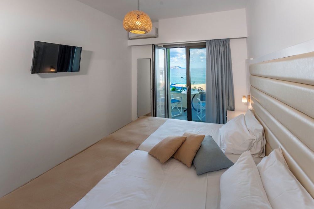 Sunset Beach Hotel 17/50