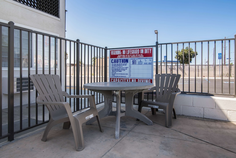 Motel6 Moreno Valley, CA - Perris 26/39