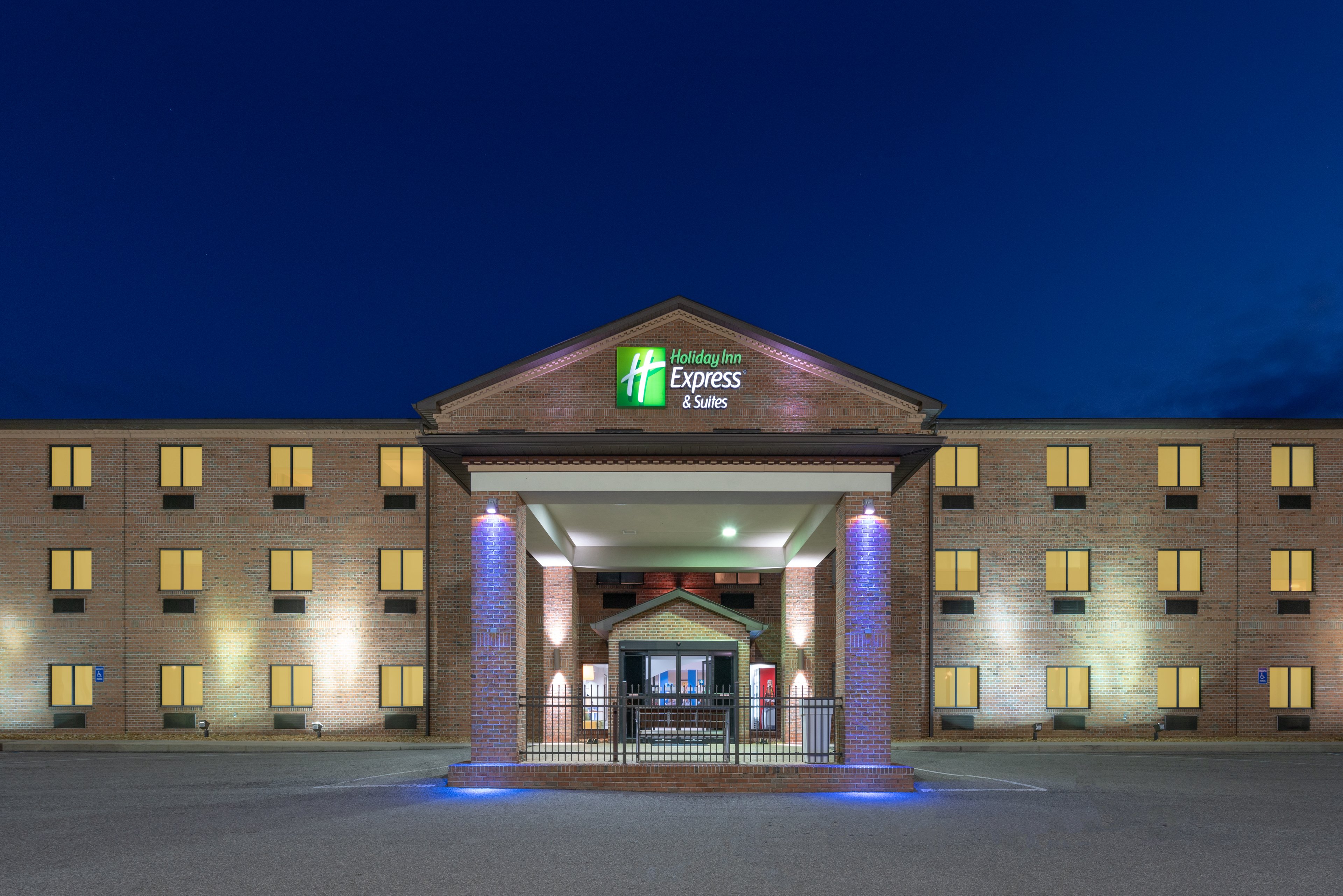 Holiday Inn Express Hotel Suites Elkins 8/60