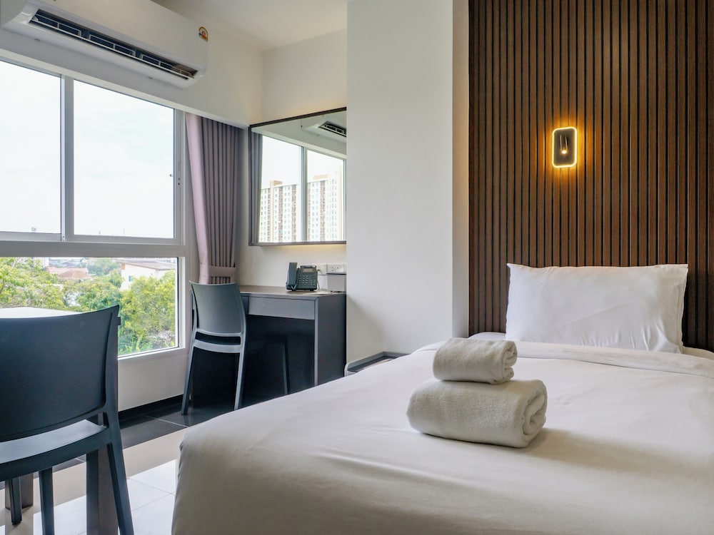 Samutprakarn Hotel 12/44