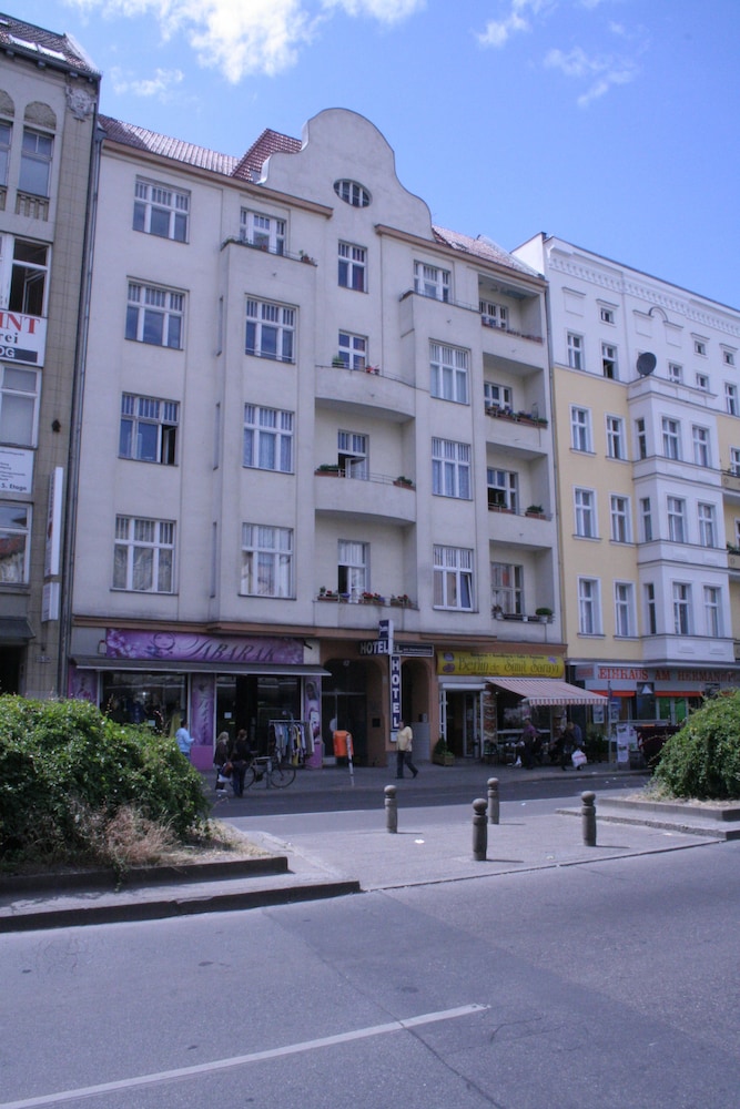 Hotel Am Hermannplatz 1/24