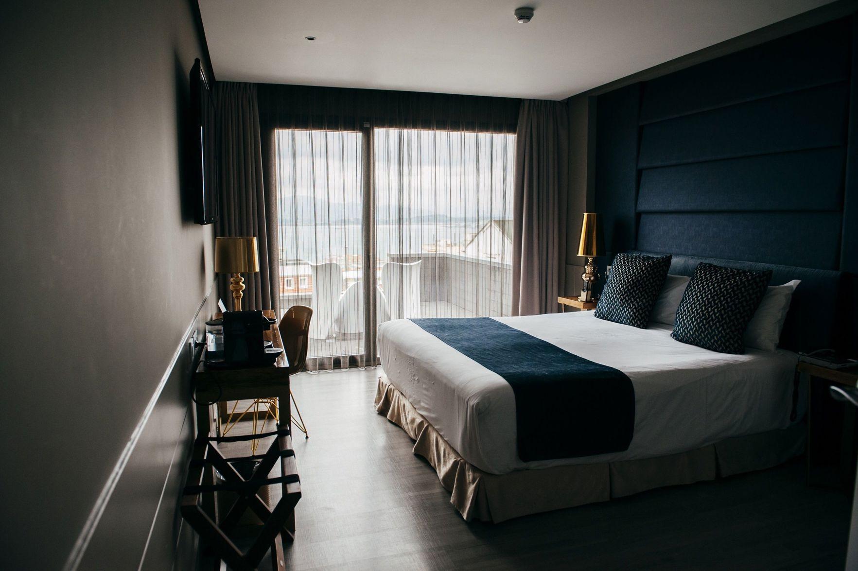 Comfort, King Bed, Bay View, Balcony