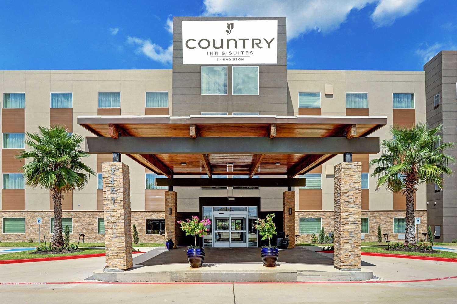 Ramada by Wyndham Houston Westchase 1/10