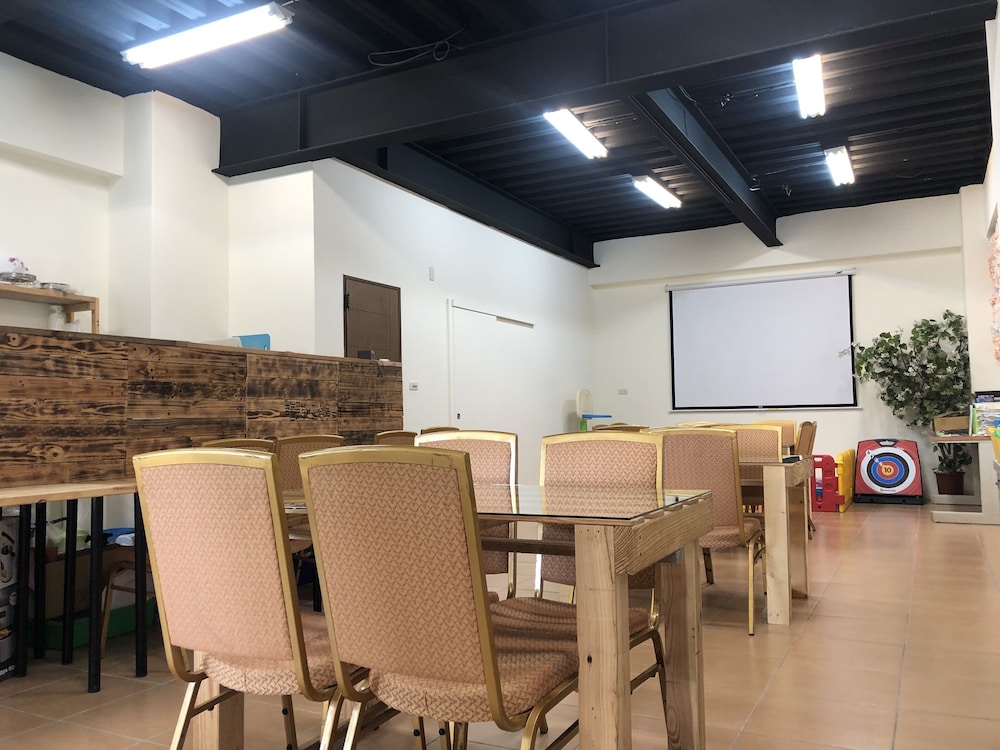 Sanyi Happiness B&B 54/70