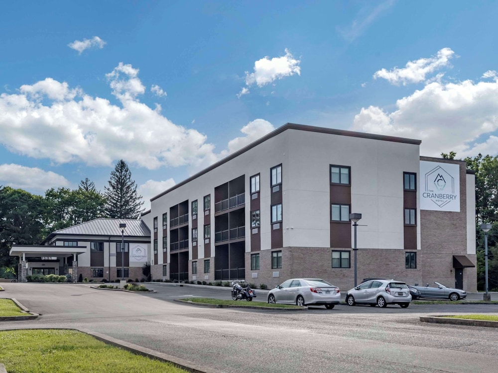 The Cranberry Ascend Hotel Collection 58/65