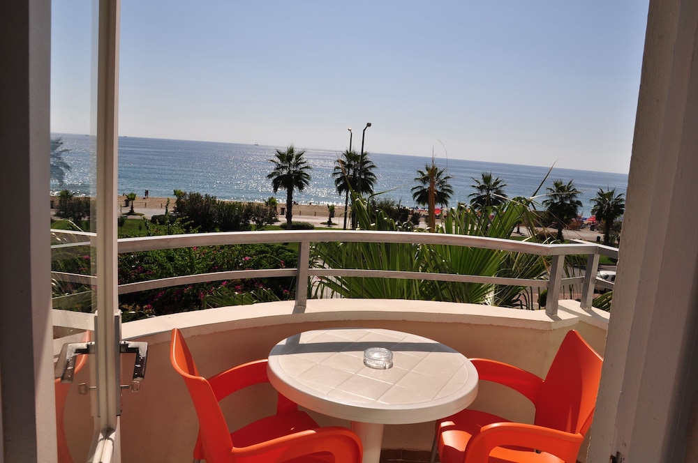 Belle Ocean Apart Hotel 35/50