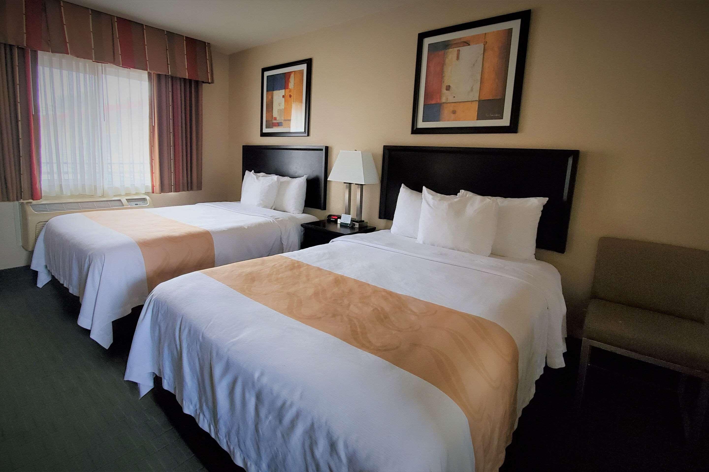 ROOM, 2 DOUBLE BEDS