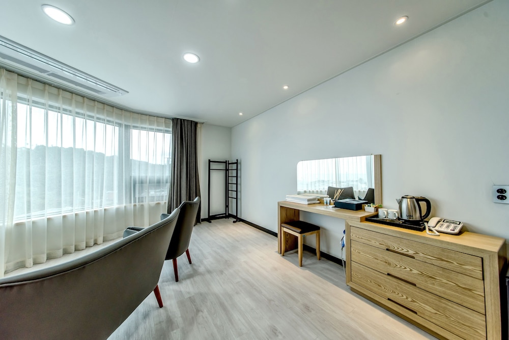 Nine Boutique Hotel 44/67