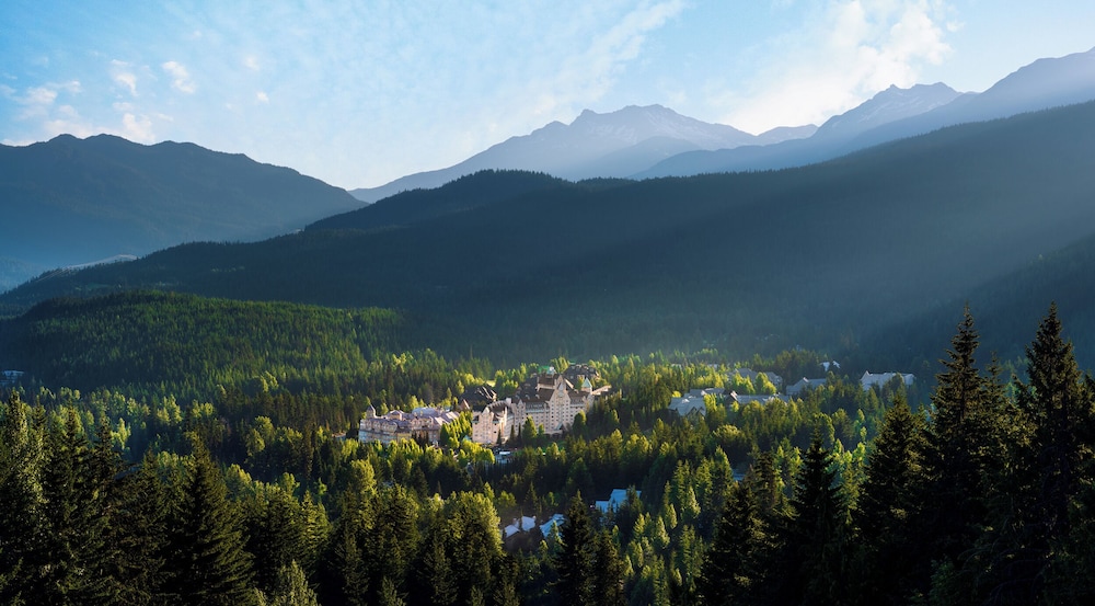 Fairmont Chateau Whistler Gold Experience 44/48