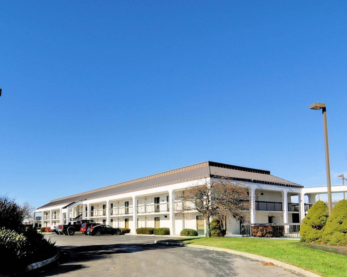Suburban Studios Christiansburg - Blacksburg 4/16