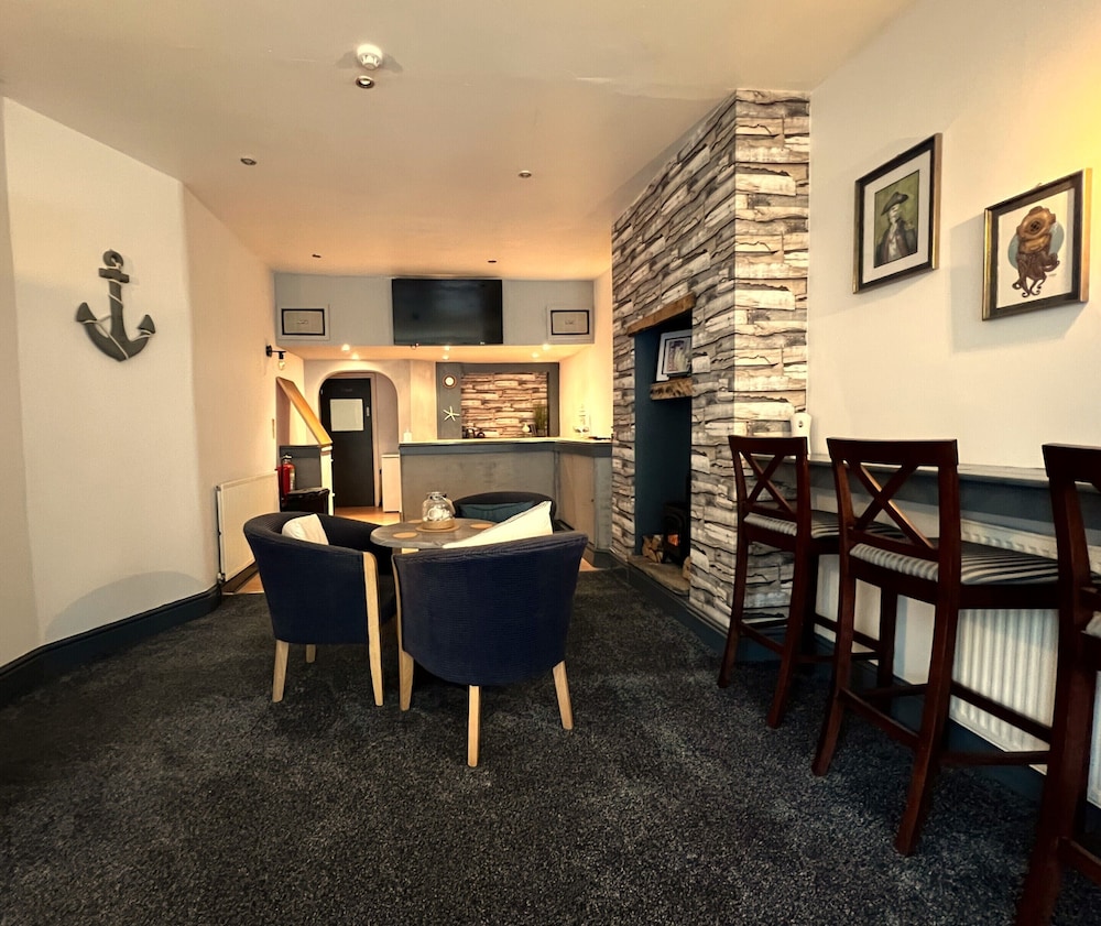 Central Cove Guesthouse 33/49