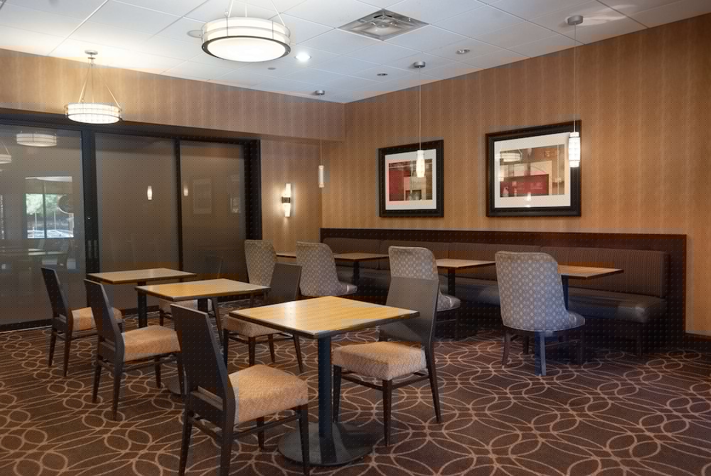 DoubleTree by Hilton Cleveland Downtown Lakeside 56/67