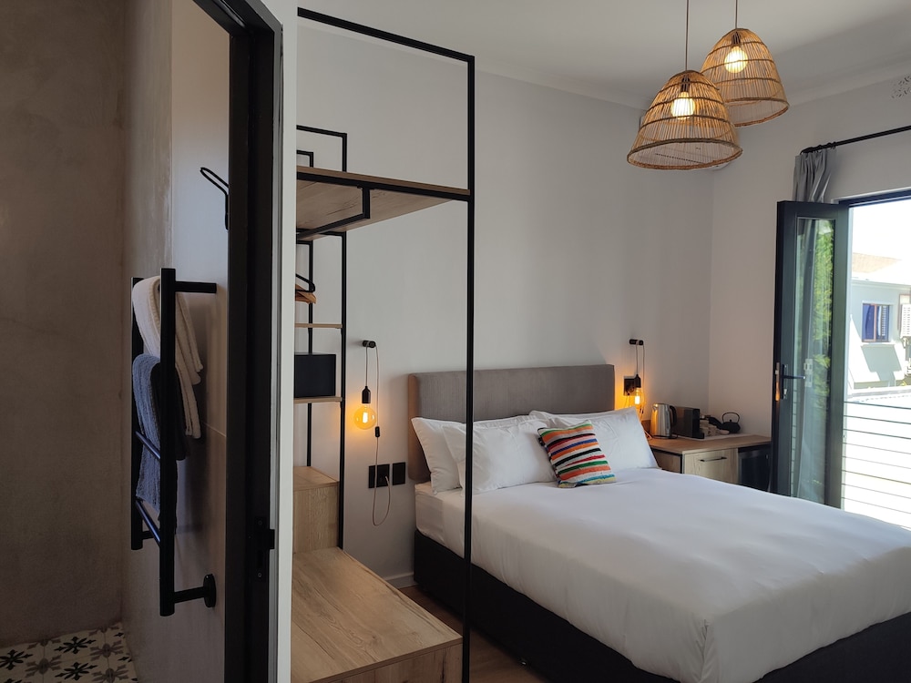 The Fritz Hotel 4/39