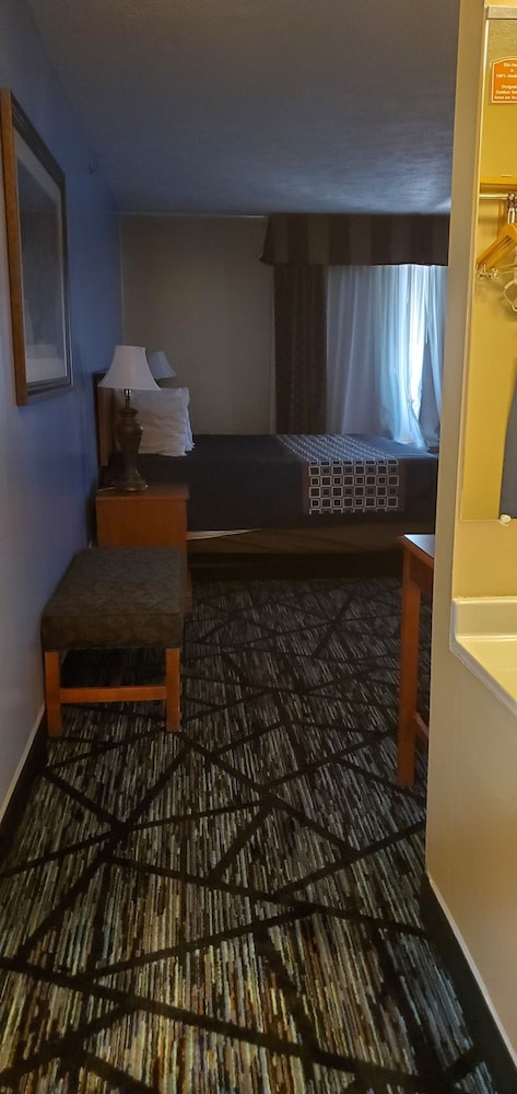 Victorian Inn Central City 35/57