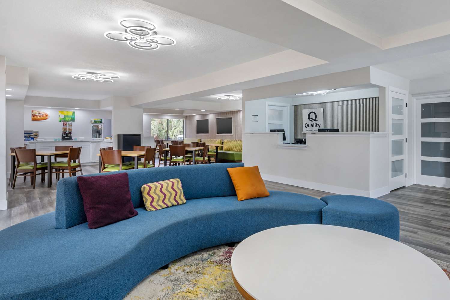 Quality Inn & Suites Orlando East - UCF Arena 27/43