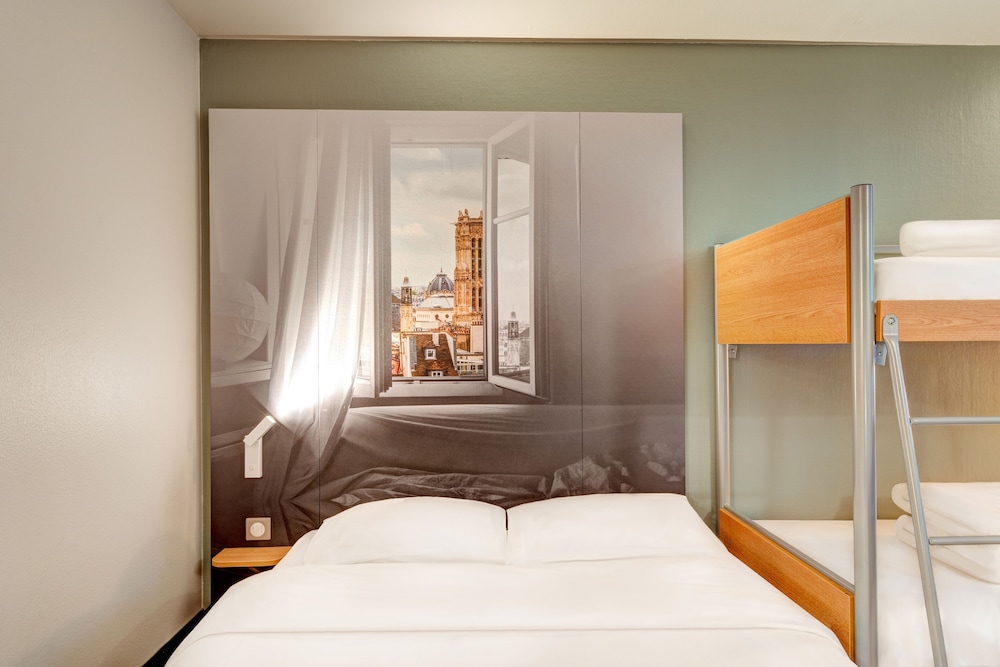 B&B HOTEL Louveciennes 32/56