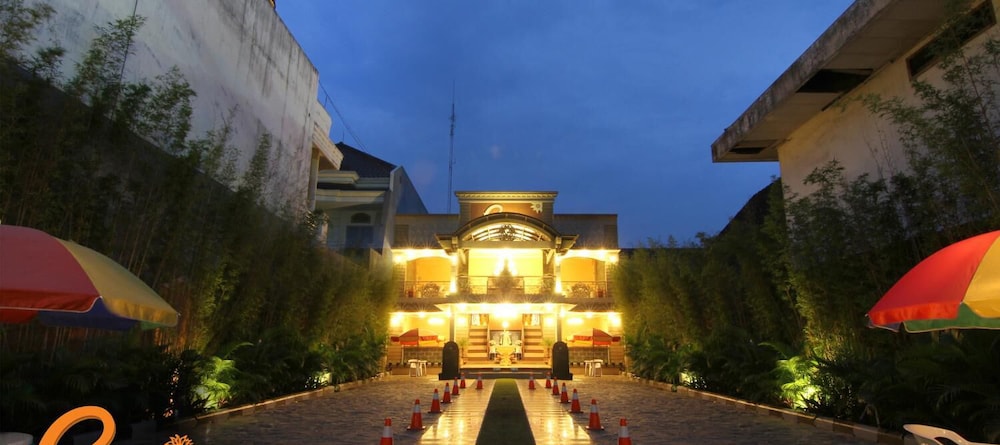 PATRIA PALACE HOTEL 2/17