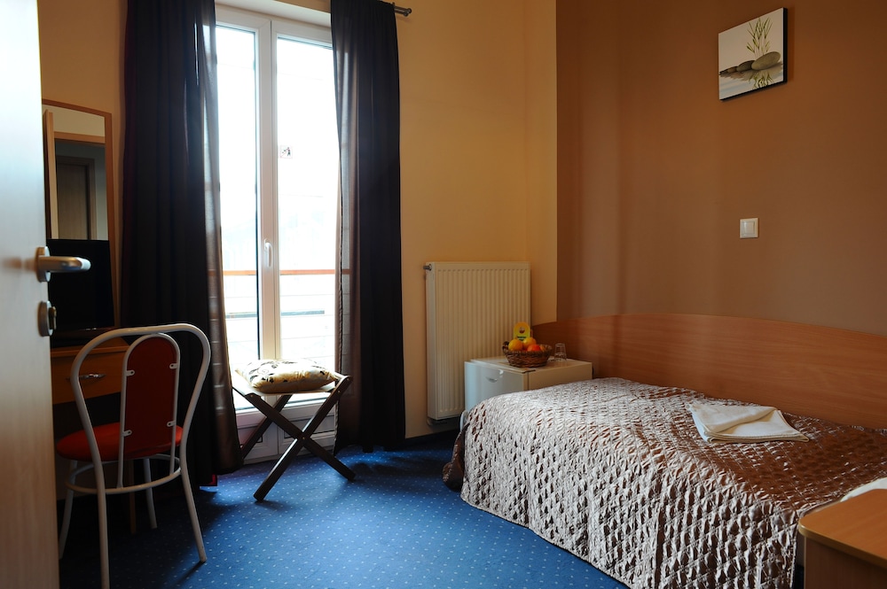 Hotel Papillon 15/50