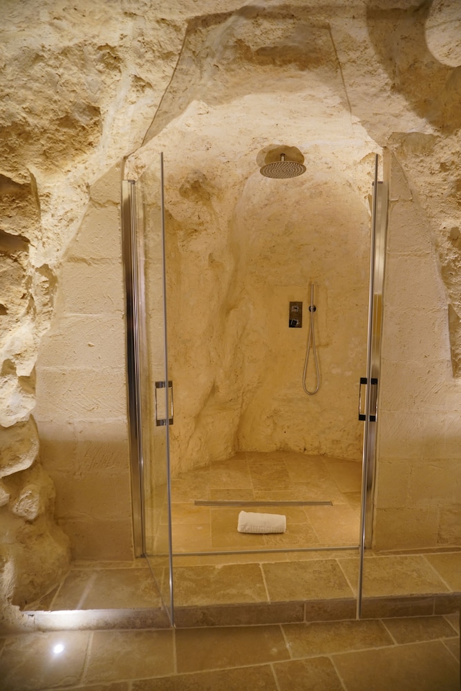 Cinque Elementi Sassi Matera 18/50