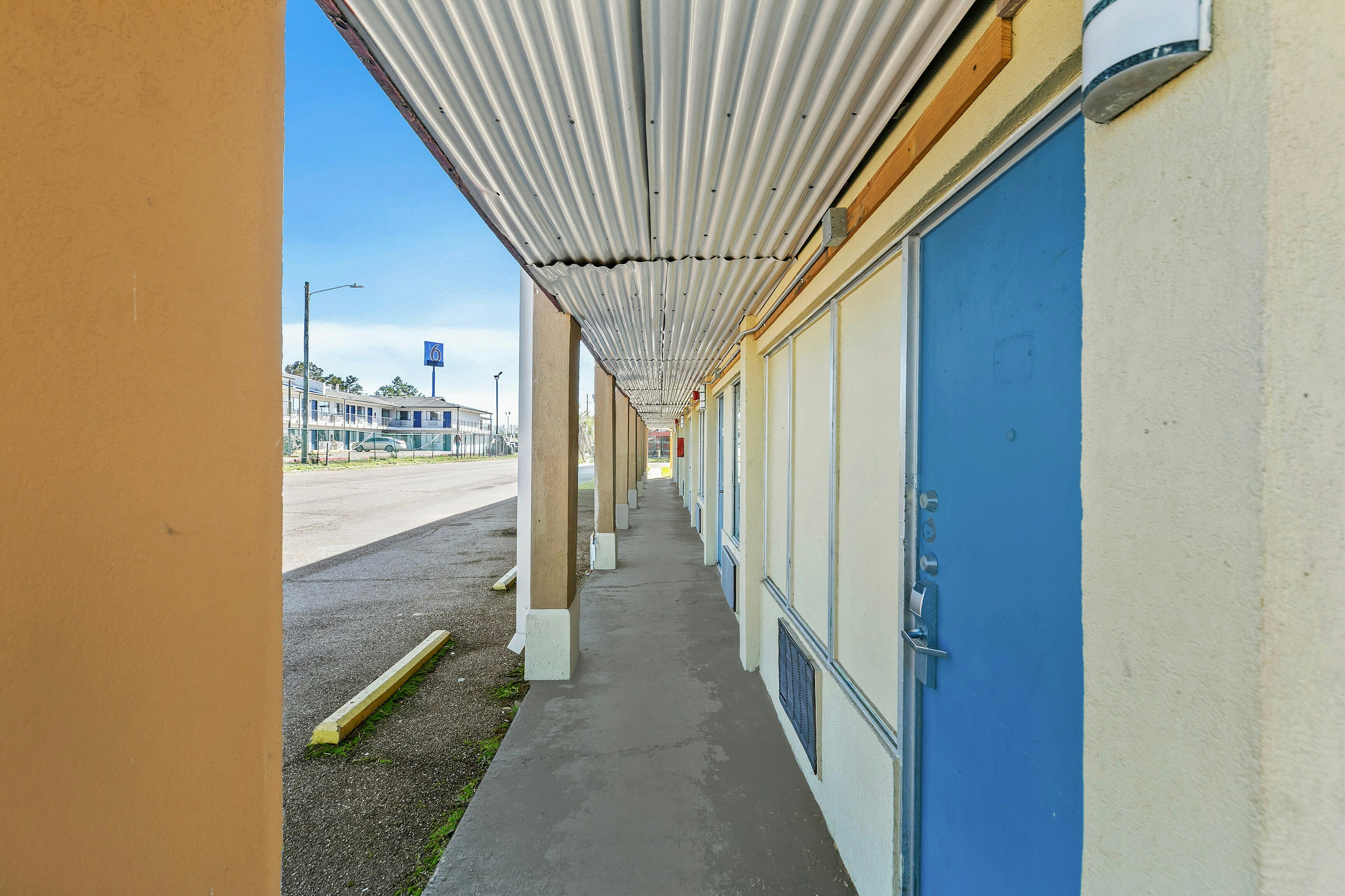 Luxury Inn By Hotel O Hattiesburg, MS 45/50