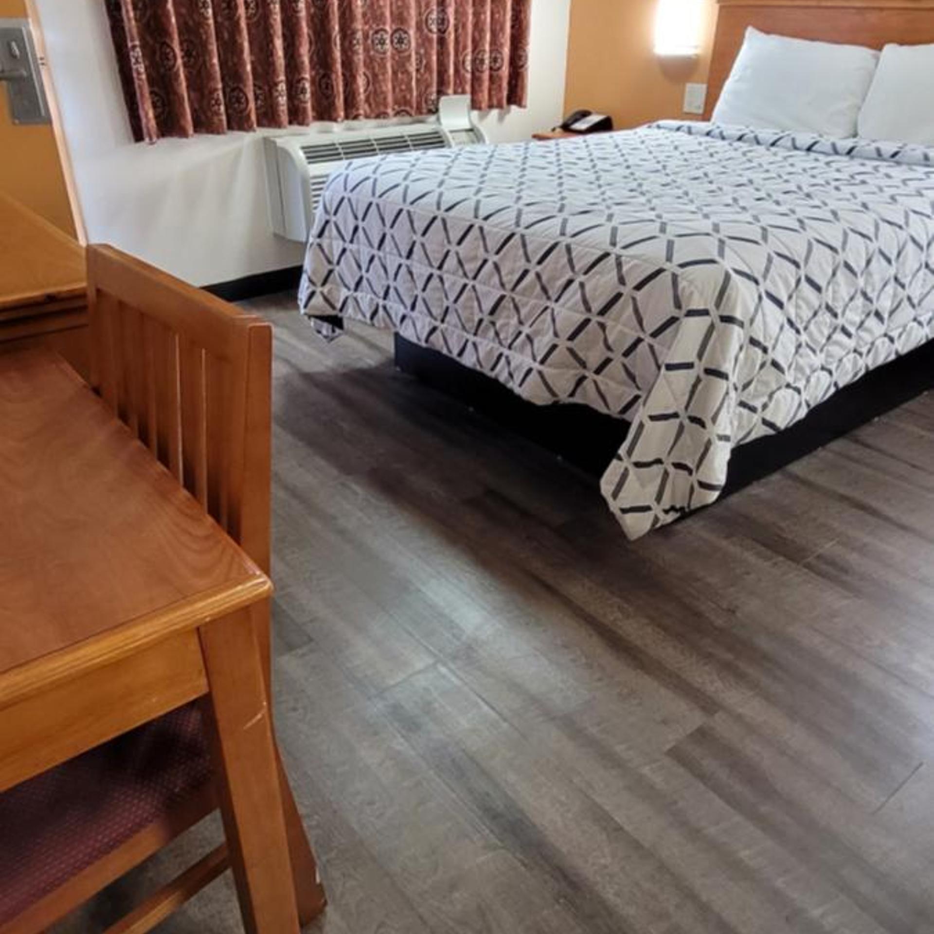 Harvey's Motel SDSU La Mesa San Diego 24/44
