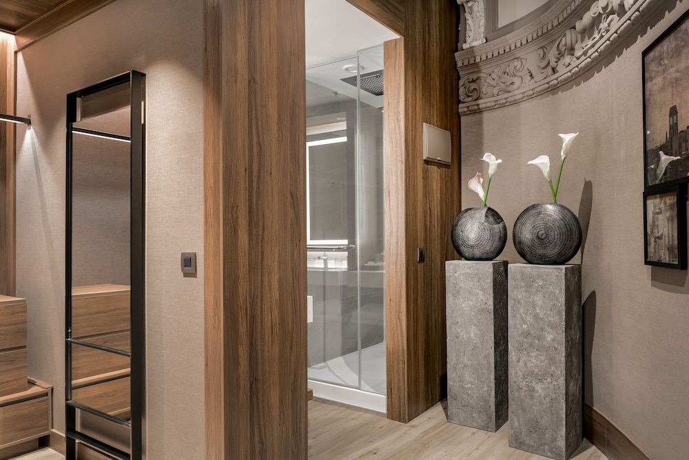 Circulo Gran Via Hotel Autograph Collection Adults Only 27/52