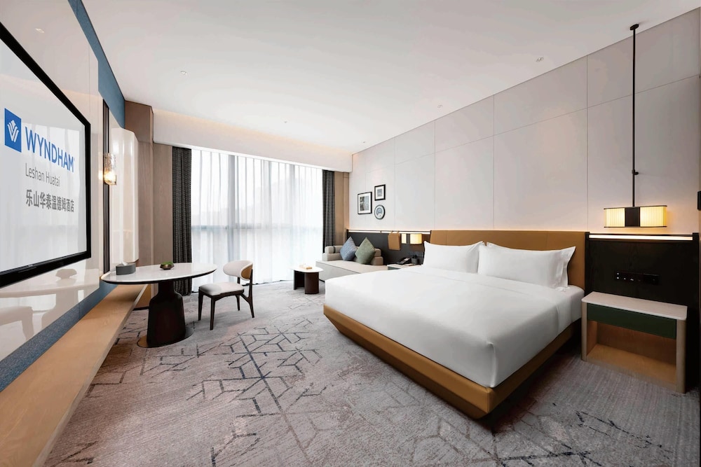 غرفة ديلوكس بسرير كينج في طابق مرتفع