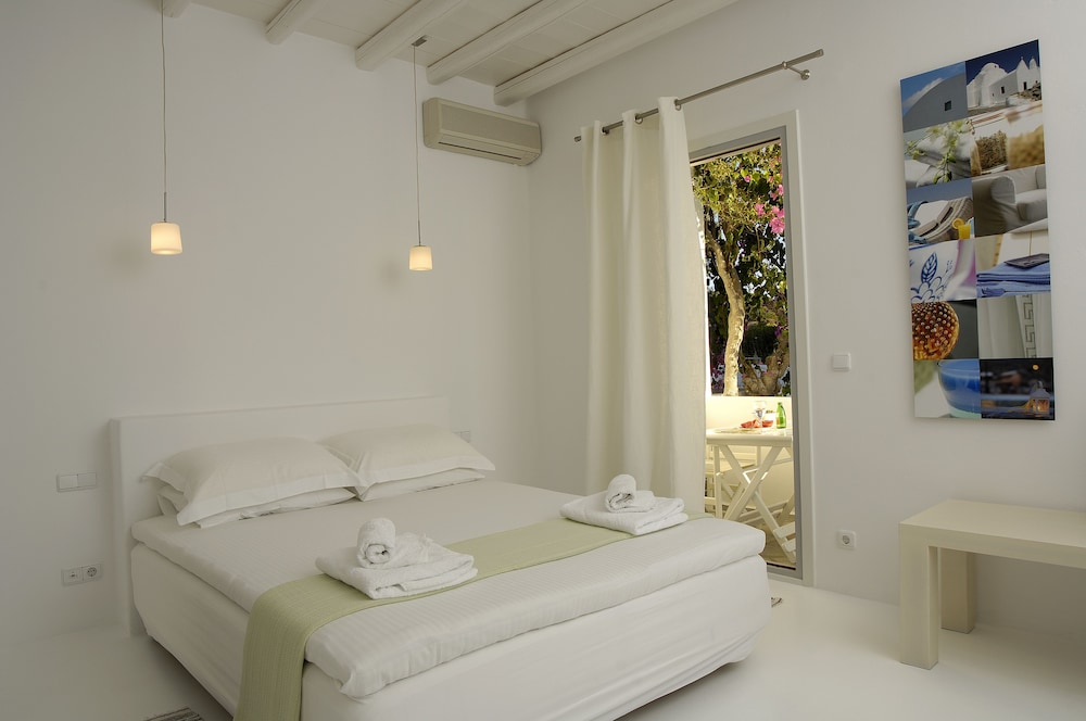 Kapetan Tasos Suites 6/60