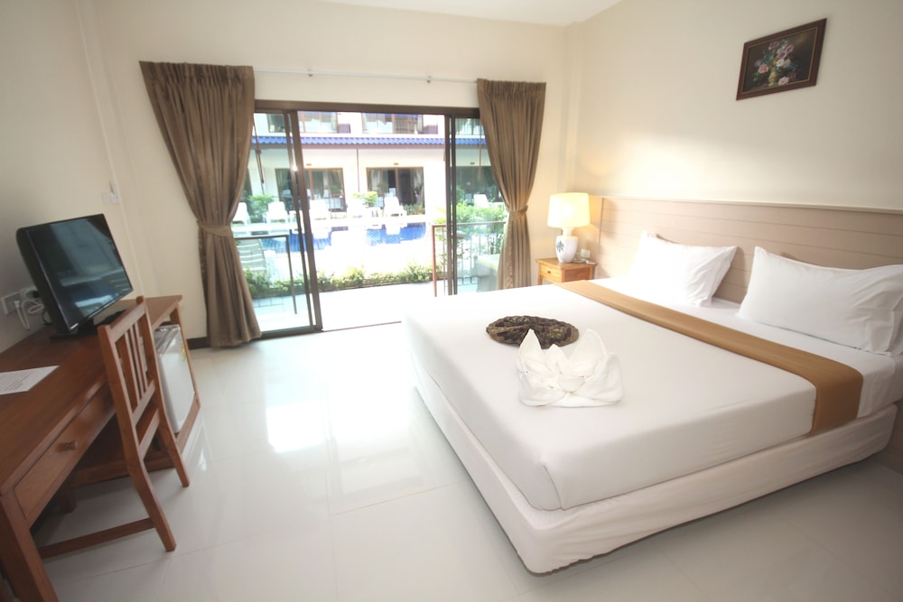 Phangan Island View Hotel 52/63