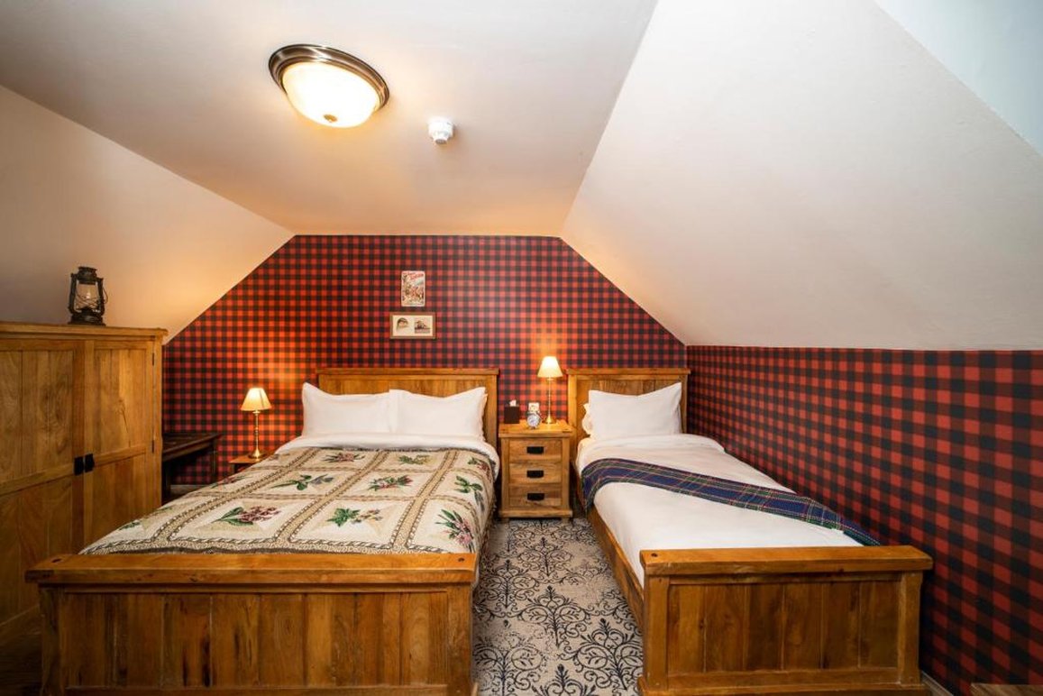 Cluanie Inn 15/33