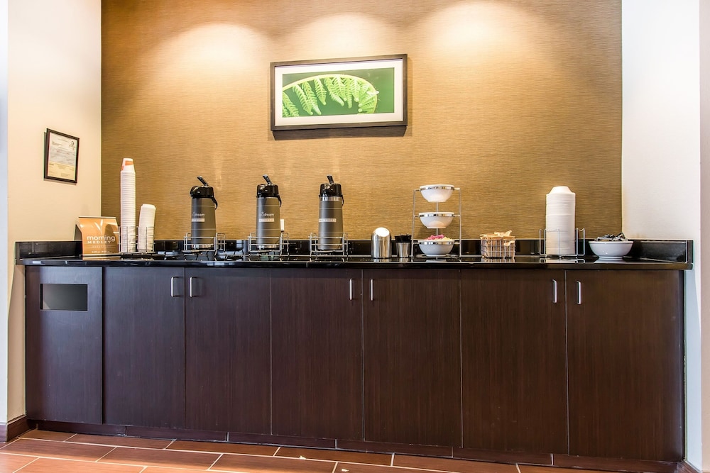 Comfort Suites Leesville 5/50