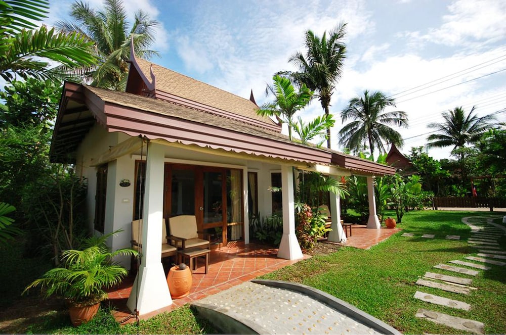 Ayara Villas 62/68