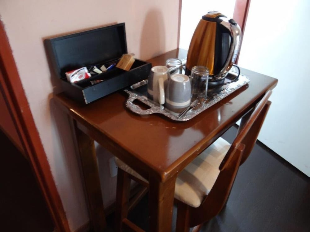Flossie S Bed And Breakfast 17/32
