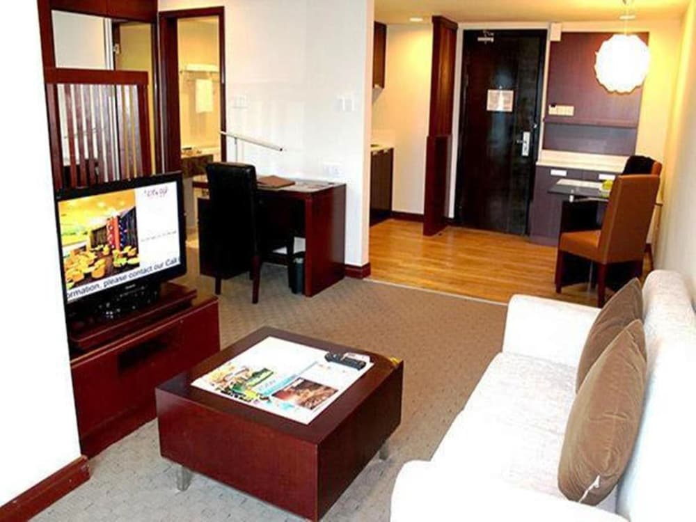 Ming Garden Hotel And Residences 46/69