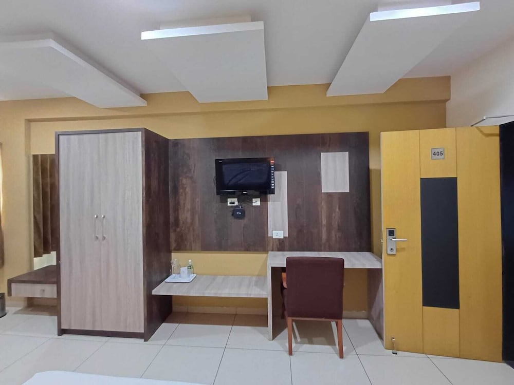 PL A Residency Trichy 4/44